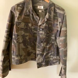 Miss Me brand Camo denim Jacket, Size Medium !